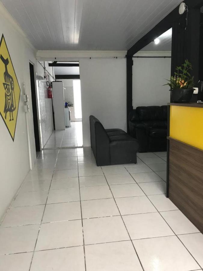 Hostel Banana House 邦比尼亚斯 外观 照片