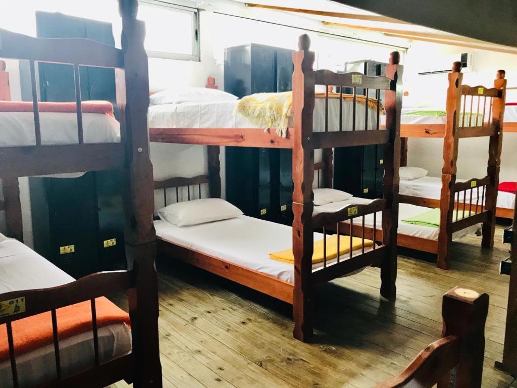 Hostel Banana House 邦比尼亚斯 外观 照片